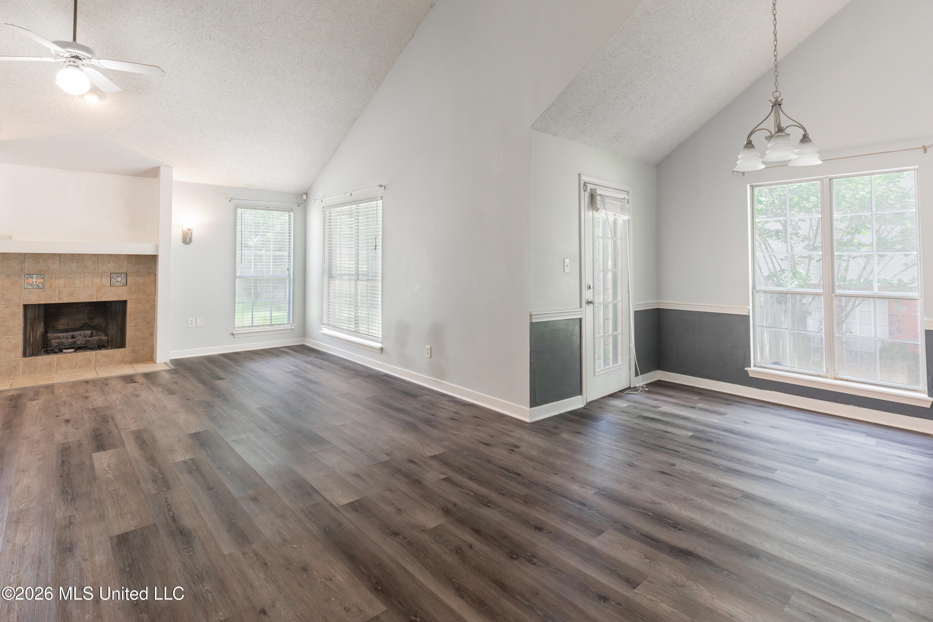 107 Yorkshire Cove Clinton, MS 39056 - Photo 17 of 59 17-LivingRoom