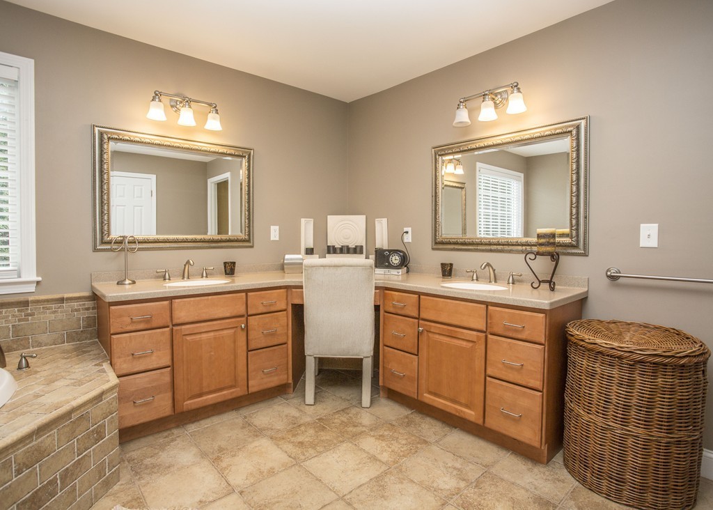 64 Reservoir Road Acushnet, MA 02743 - Photo 19 of 30 Gallery Image 19