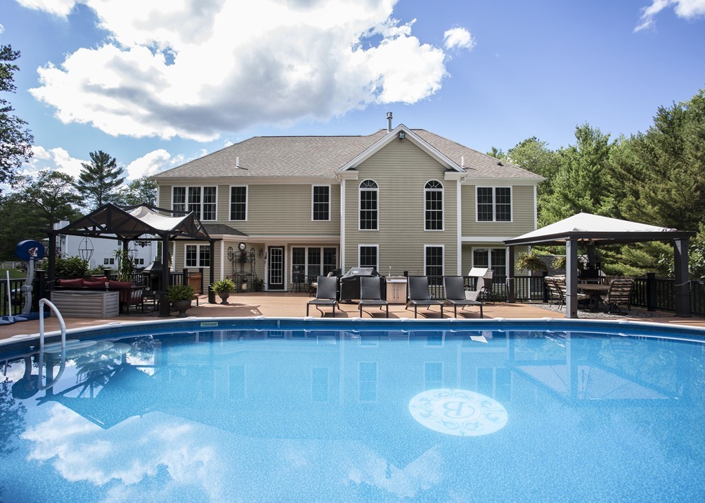 64 Reservoir Road Acushnet, MA 02743 - Photo 4 of 30 Gallery Image 4