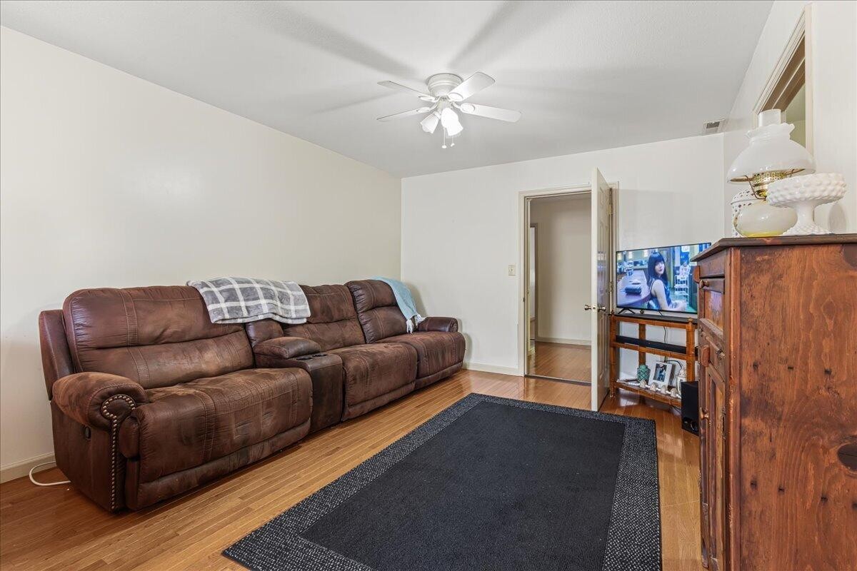 359 Co Road Etowah, TN 37331 - Photo 11 of 53