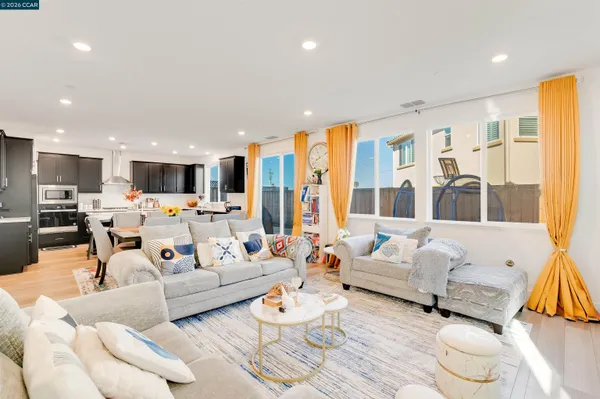 $749,000 | 812 Hardcastle Road, Oakley, CA 94561