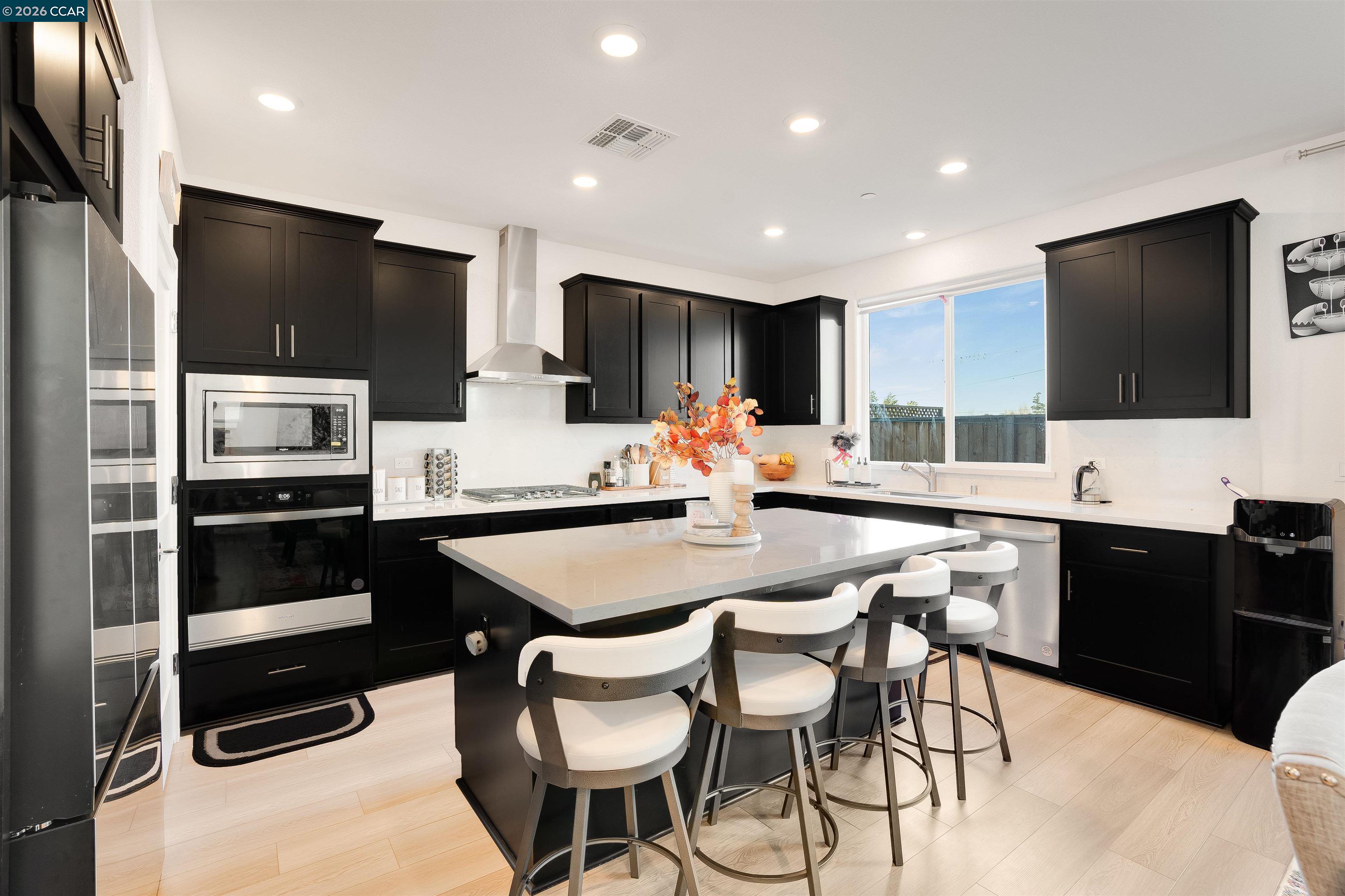 812 Hardcastle Road Oakley, CA 94561 - Photo 3 of 24