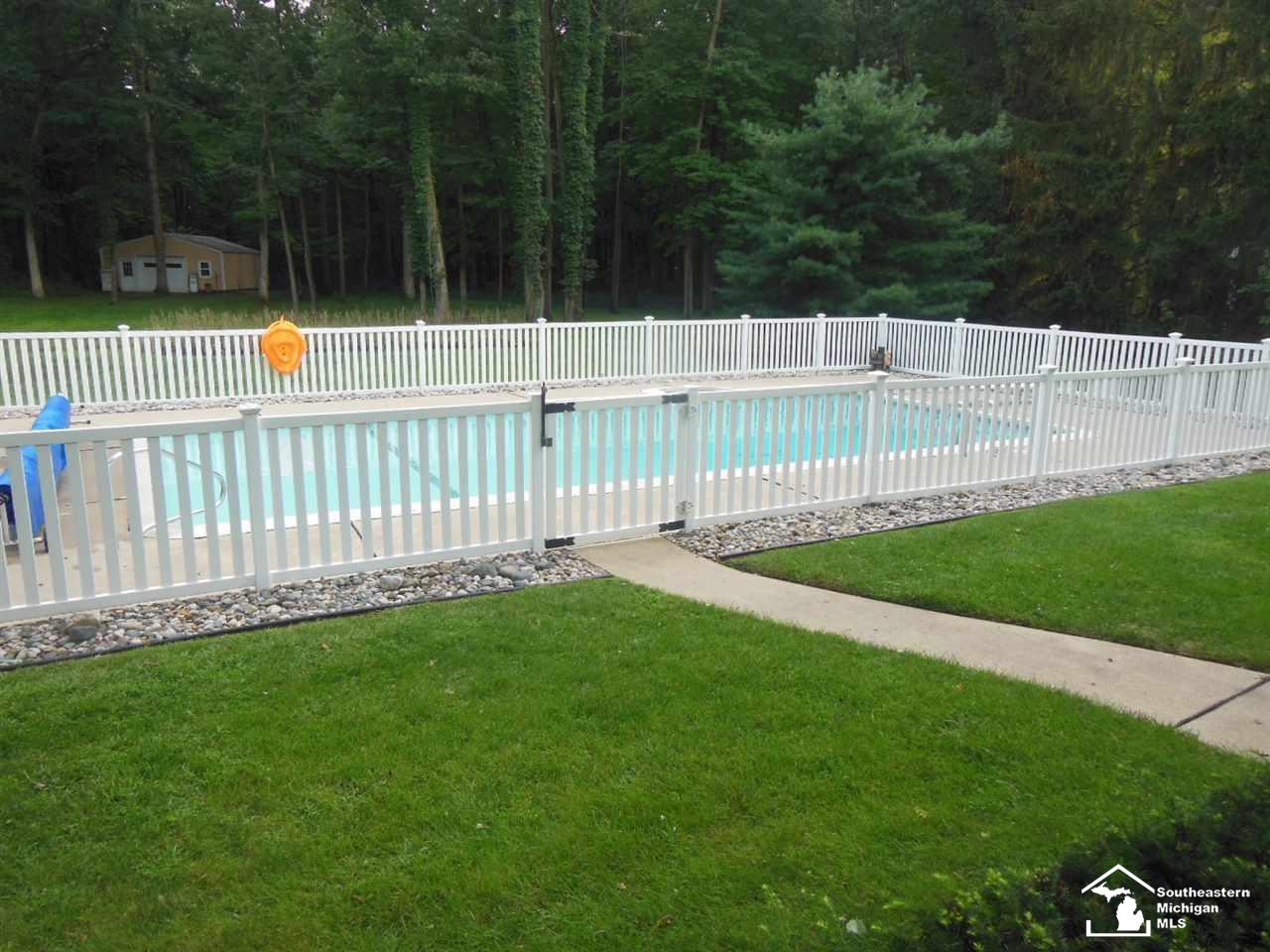 3749 West Erie Road Temperance, MI 48182 - Photo 4 of 45 Gallery Image 4