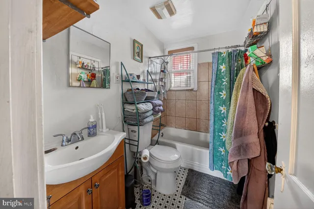 $1,541 | 700 1/2 Chaney Drive, Unit 1, Takoma Park, MD 20912