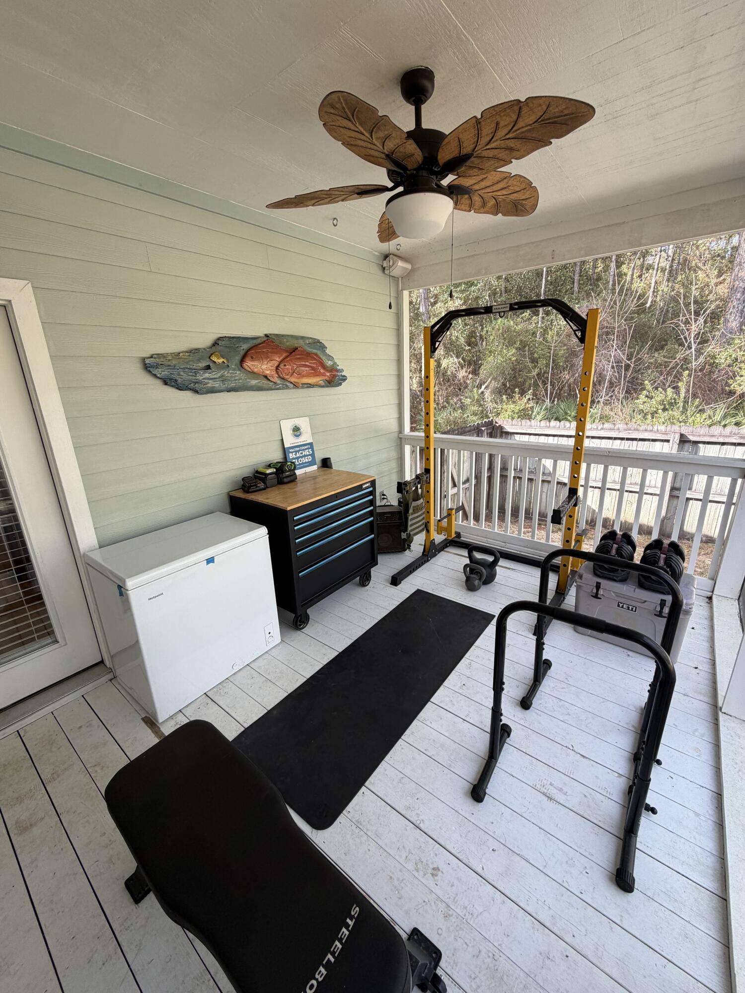 176 Georgie Street Santa Rosa Beach, FL 32459 - Photo 29 of 31 a living room with furniture and a window
