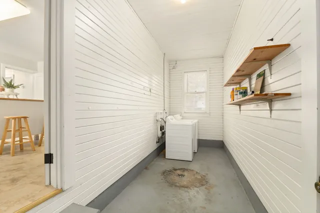 a view of a storage & utility room