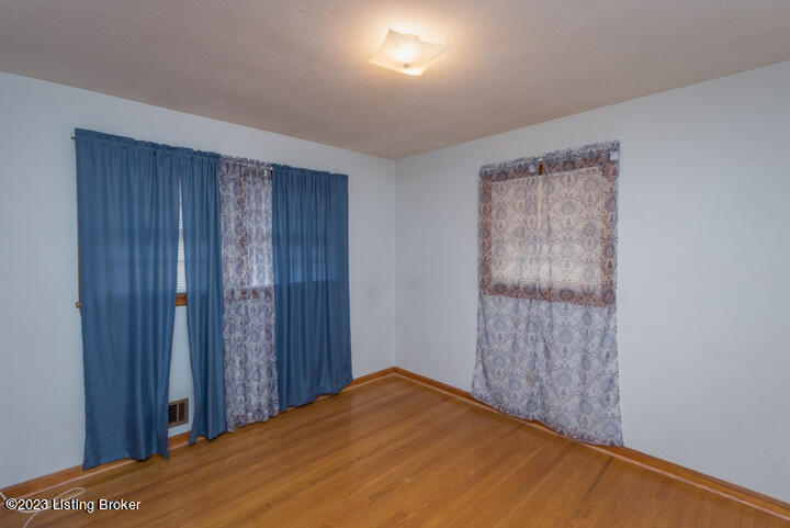 7602 Terry Road Louisville, KY 40258 - Photo 7 of 26 008