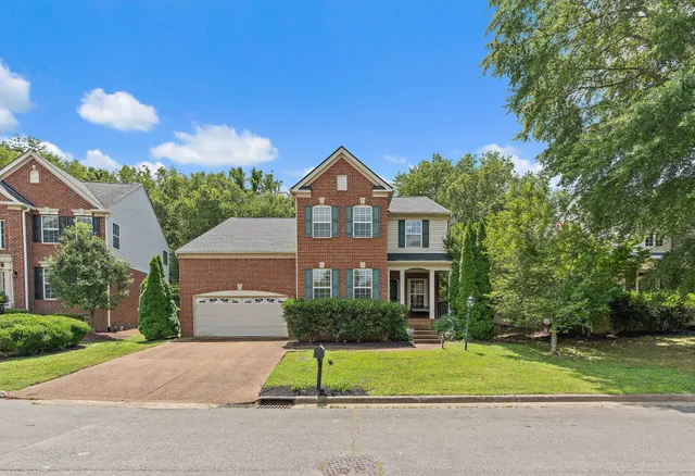 $675,000 | 821 Holt Grove Court, Nashville, TN 37211