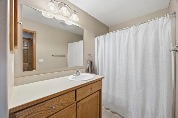 $640,000 | 1816 Queensbury Street, West Fargo, ND 58078