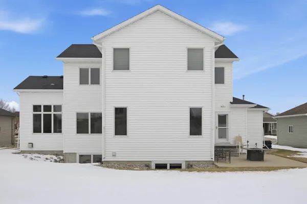 $640,000 | 1816 Queensbury Street, West Fargo, ND 58078