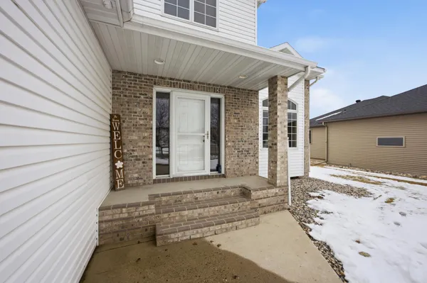$640,000 | 1816 Queensbury Street, West Fargo, ND 58078