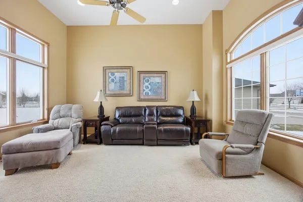 $640,000 | 1816 Queensbury Street, West Fargo, ND 58078