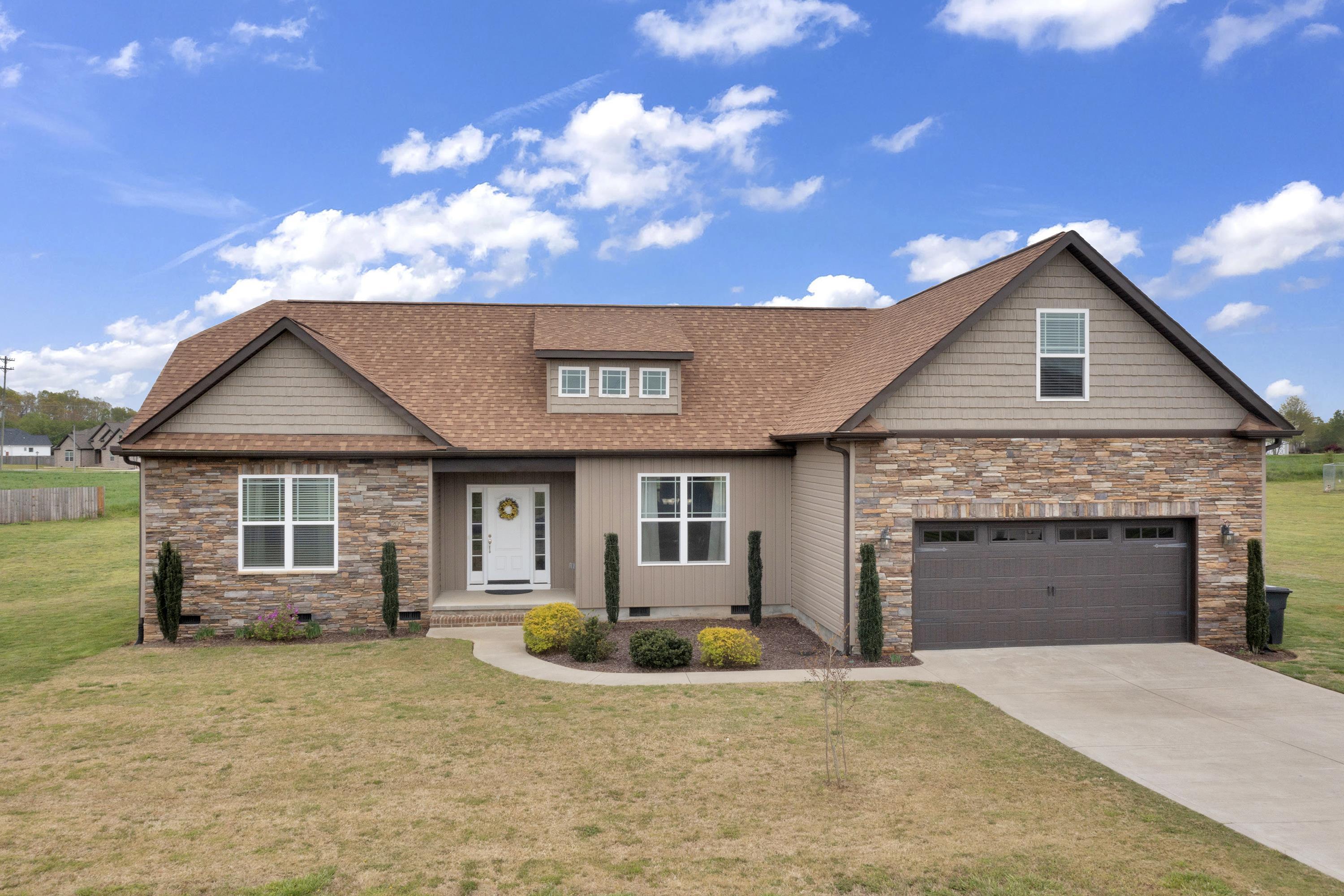 209 Woodcrest Court Inman, SC 29349 - Photo 1 of 29 Gallery Image 1