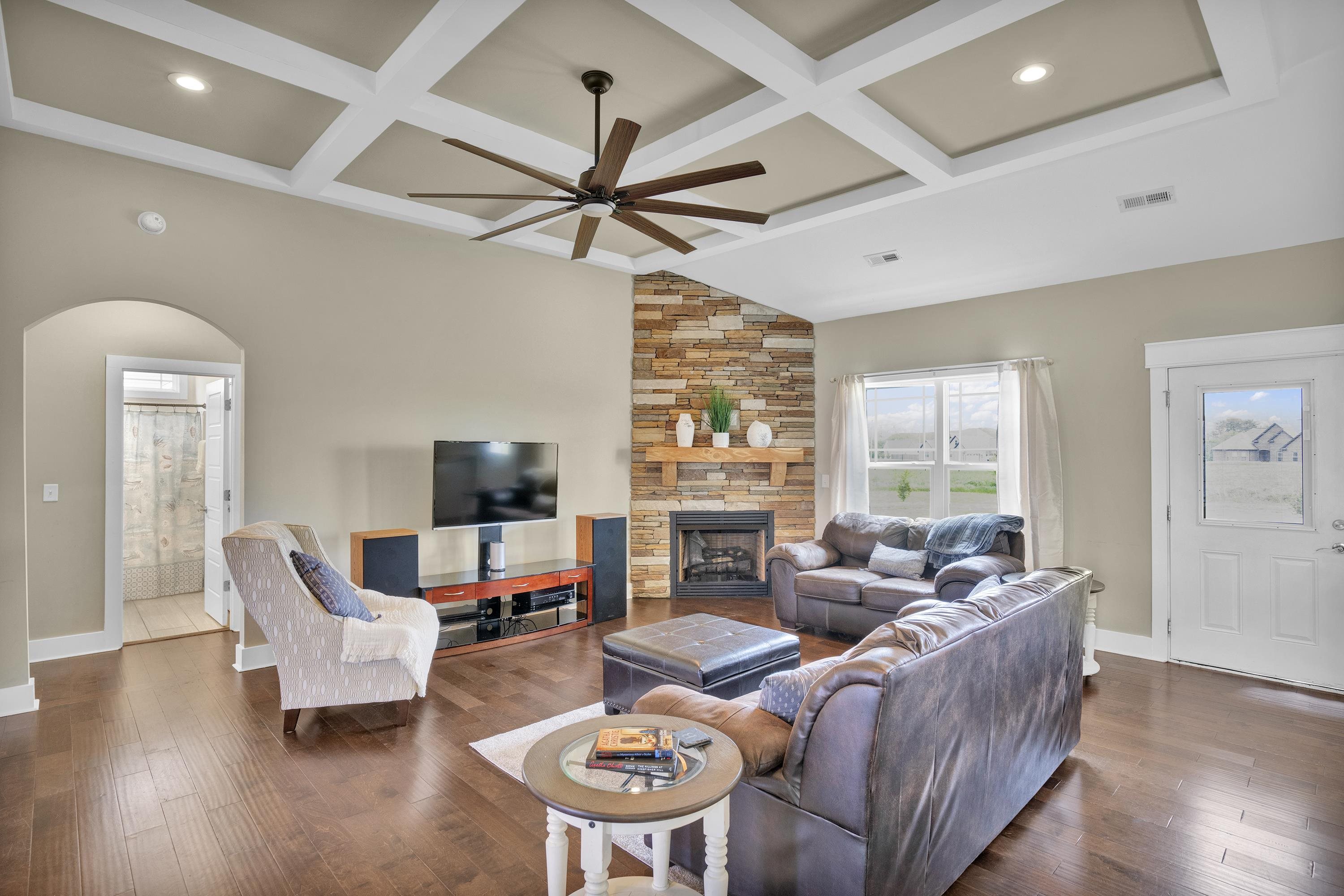 209 Woodcrest Court Inman, SC 29349 - Photo 8 of 29 Gallery Image 8