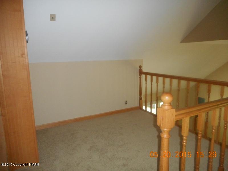 413 Devils Hole Road Cresco, PA 18326 - Photo 11 of 15 a view of entryway