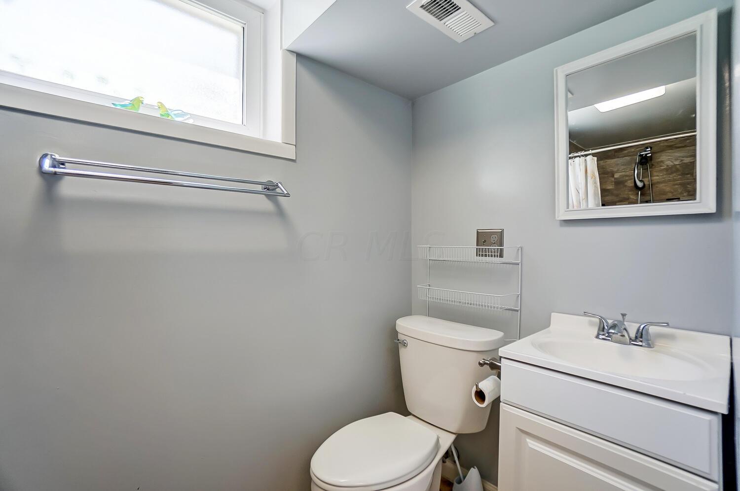5340 Battee Road Alexandria, OH 43001 - Photo 31 of 46 Bathroom #2