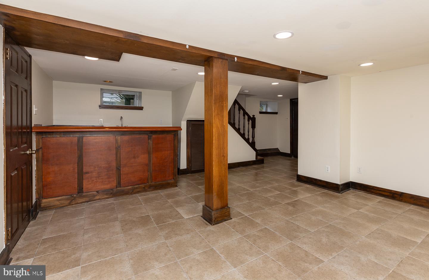 2029 Laurel Road Havertown, PA 19083 - Photo 19 of 45 a view of a hallway with a room