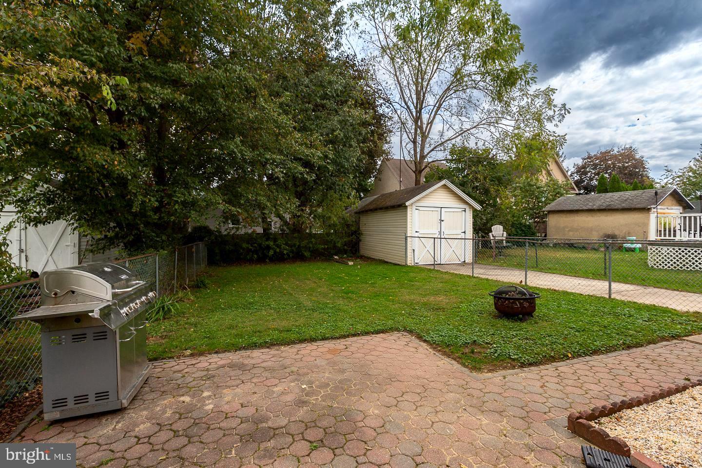 2029 Laurel Road Havertown, PA 19083 - Photo 44 of 45 a view of a house with backyard and garden