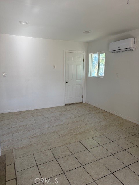 16100 Navajo Road Apple Valley, CA 92307 - Photo 43 of 55 a view of an empty room and window
