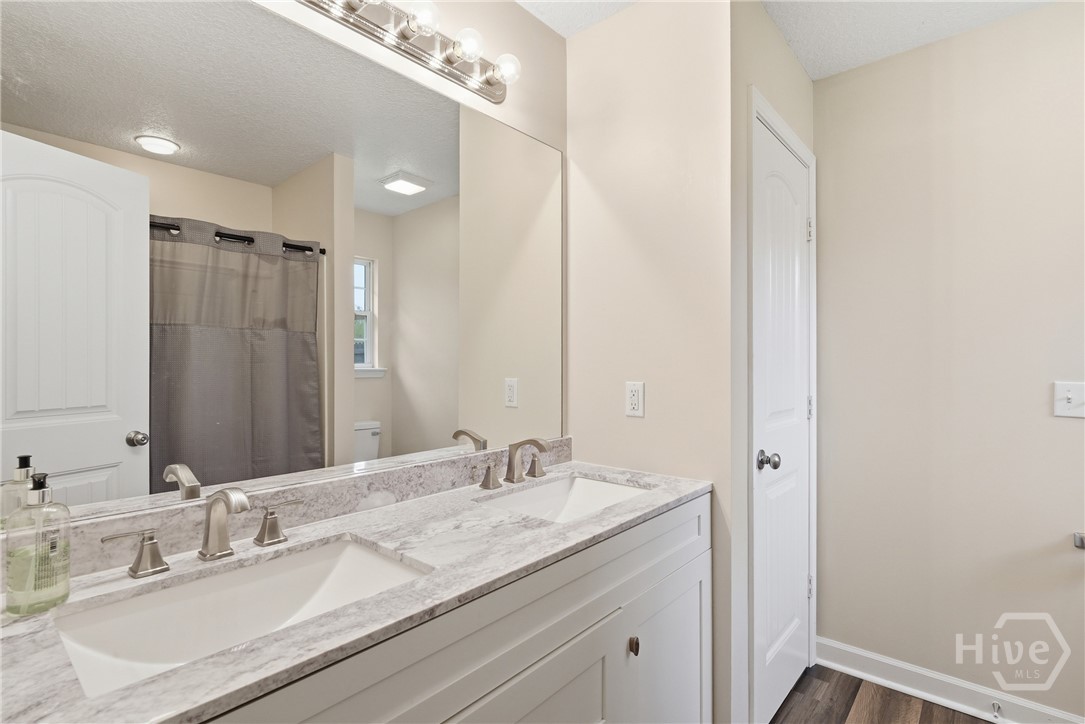 63 Pine View Road Southeast Ludowici, GA 31316 - Photo 23 of 30 Master Bath