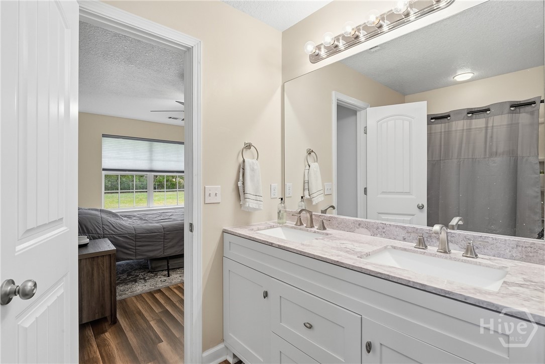 63 Pine View Road Southeast Ludowici, GA 31316 - Photo 24 of 30 Master Bath