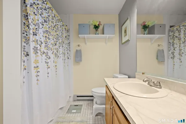 $1,900 | 237 Willow Springs, Unit 237, New Milford, CT 06776