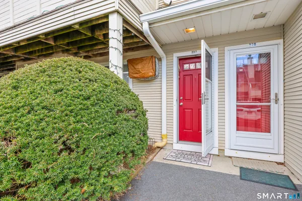 $1,900 | 237 Willow Springs, Unit 237, New Milford, CT 06776