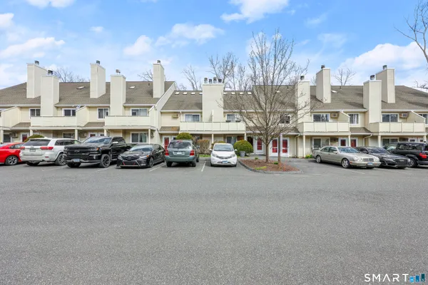 $1,900 | 237 Willow Springs, Unit 237, New Milford, CT 06776