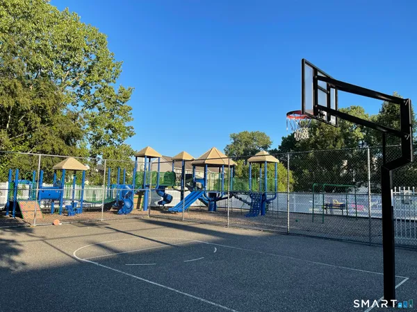 $1,900 | 237 Willow Springs, Unit 237, New Milford, CT 06776