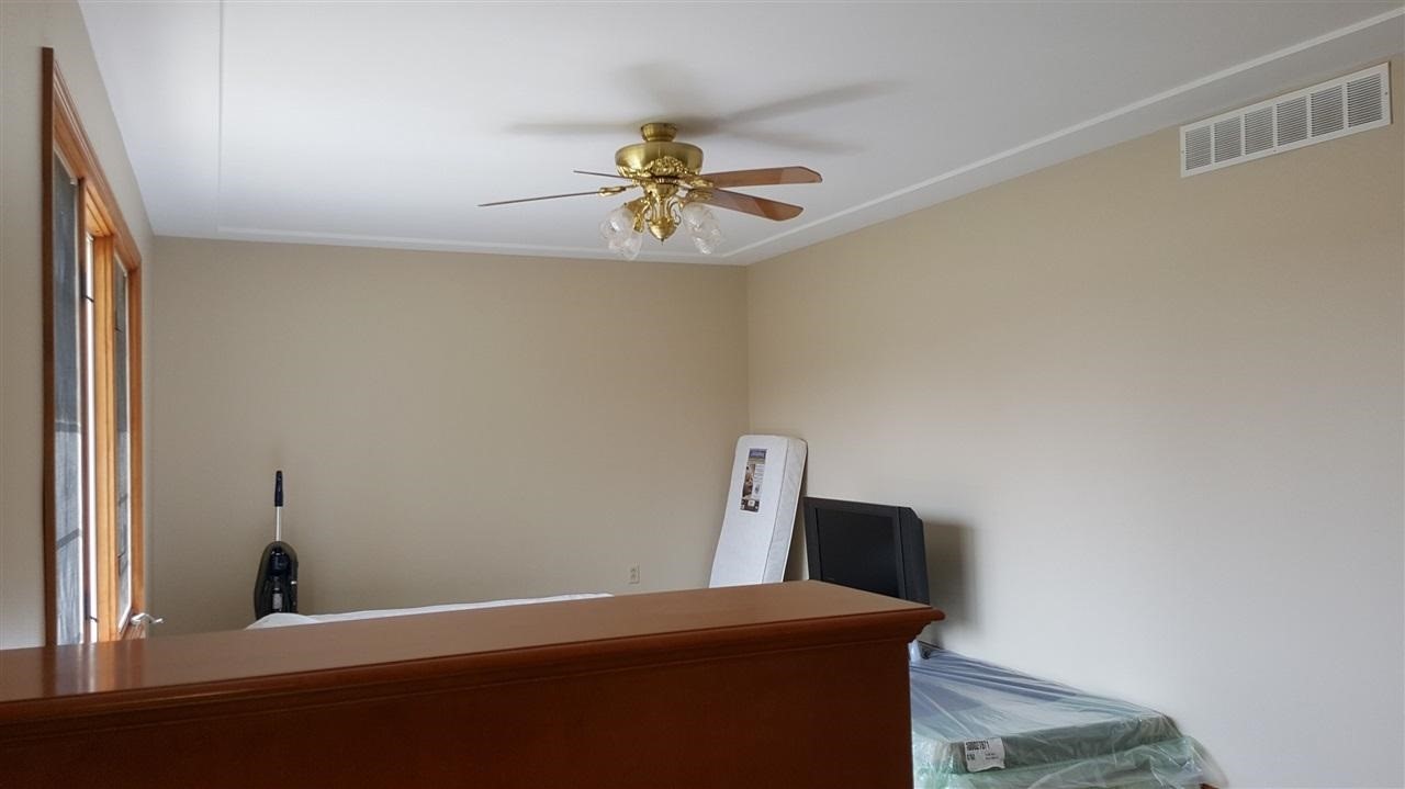 9549 Willard Road Millington, MI 48746 - Photo 13 of 33 21431474-12.JPG