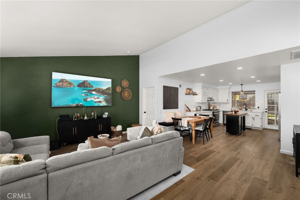 6154 Goldenrod Lane Riverside, CA 92504 - Photo 5 of 39