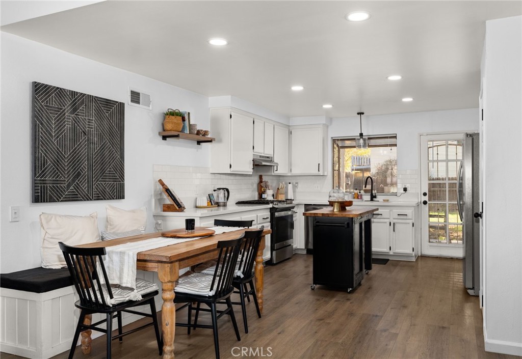 6154 Goldenrod Lane Riverside, CA 92504 - Photo 8 of 39