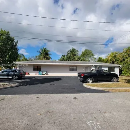 $1,800 | 814 Finley Court, Hollywood, FL 33020