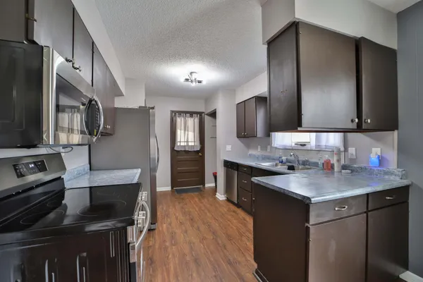 $259,900 | 1408 10th Avenue Northeast, Brainerd, MN 56401