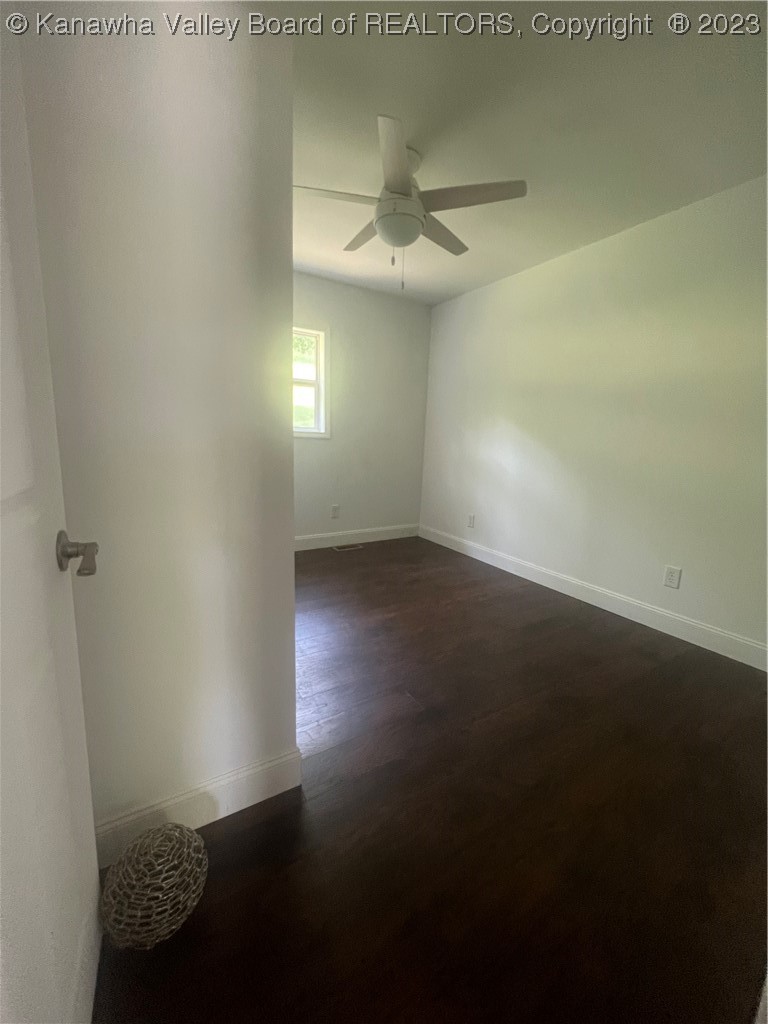 13096 Point Pleasant Road Mount Alto, WV 25264 - Photo 27 of 47 Gallery Image 27