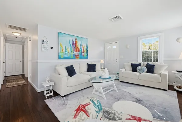 $549,900 | 25 Niagara Lane, Yarmouth, MA 02673