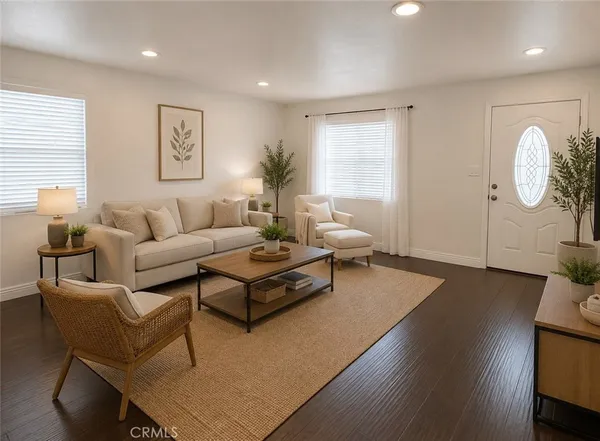 $3,100 | 847 West Gage Avenue, Los Angeles, CA 90044