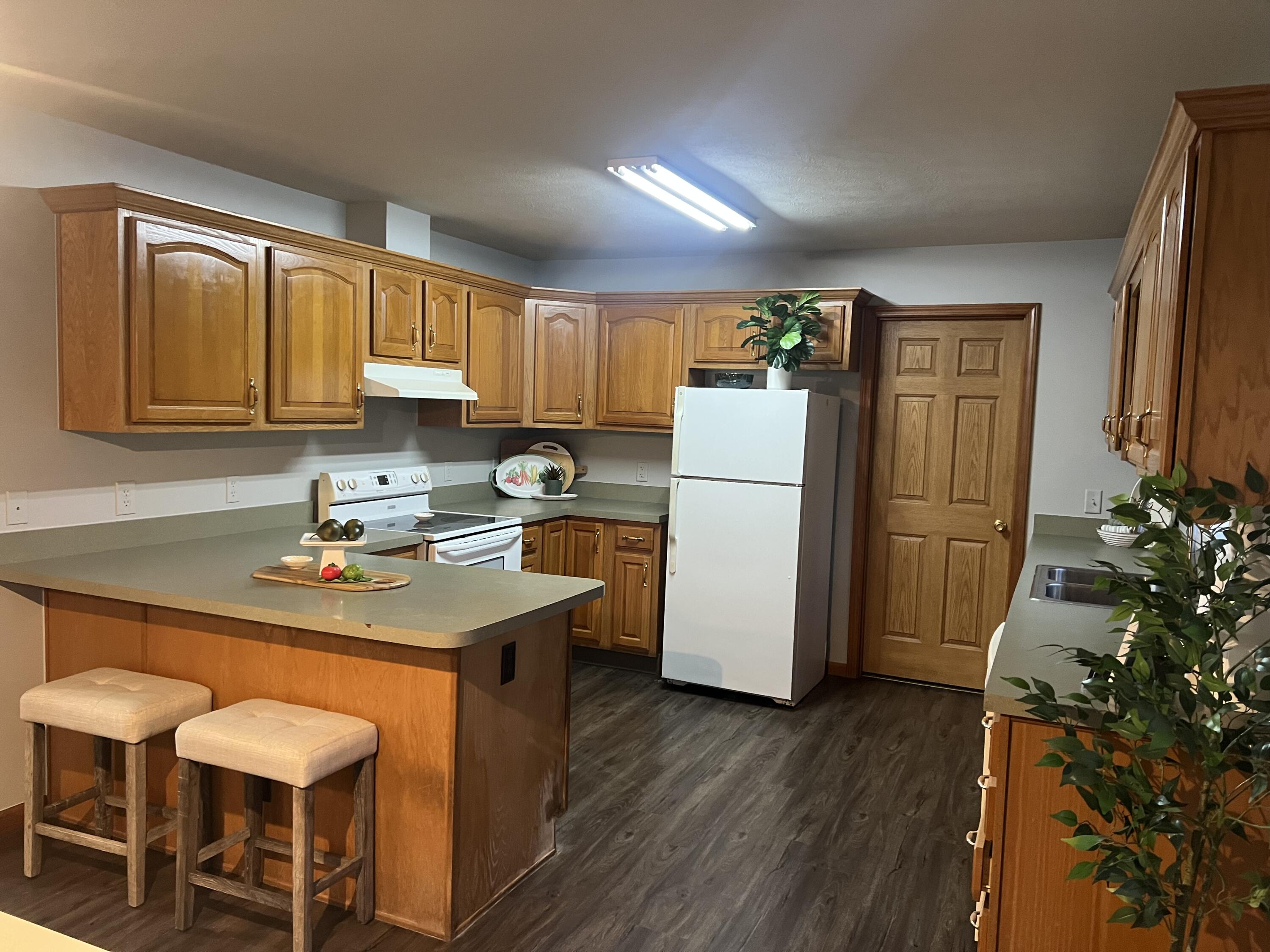 107 West Girard Road Union City, MI 49094 - Photo 3 of 32 IMG_4959