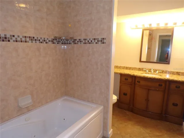 $2,400 | 22577 Laika Avenue, Port Charlotte, FL 33952