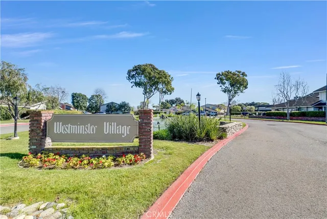 $1,049,000 | 5213 Piccadilly Circle, Westminster, CA 92683