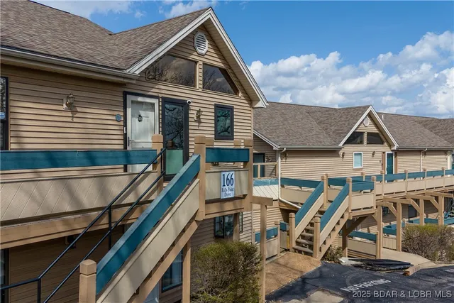 $399,000 | 166 Falls Point Drive, Unit 2B, Lake Ozark, MO 65049