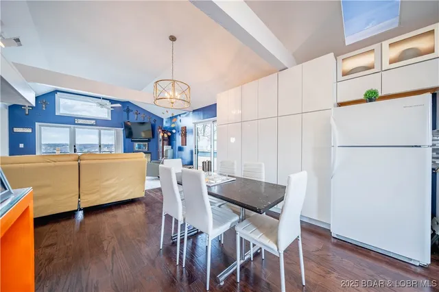 $399,000 | 166 Falls Point Drive, Unit 2B, Lake Ozark, MO 65049