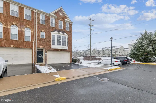 $745,900 | 25367 Peaceful Terrace, Aldie, VA 20105