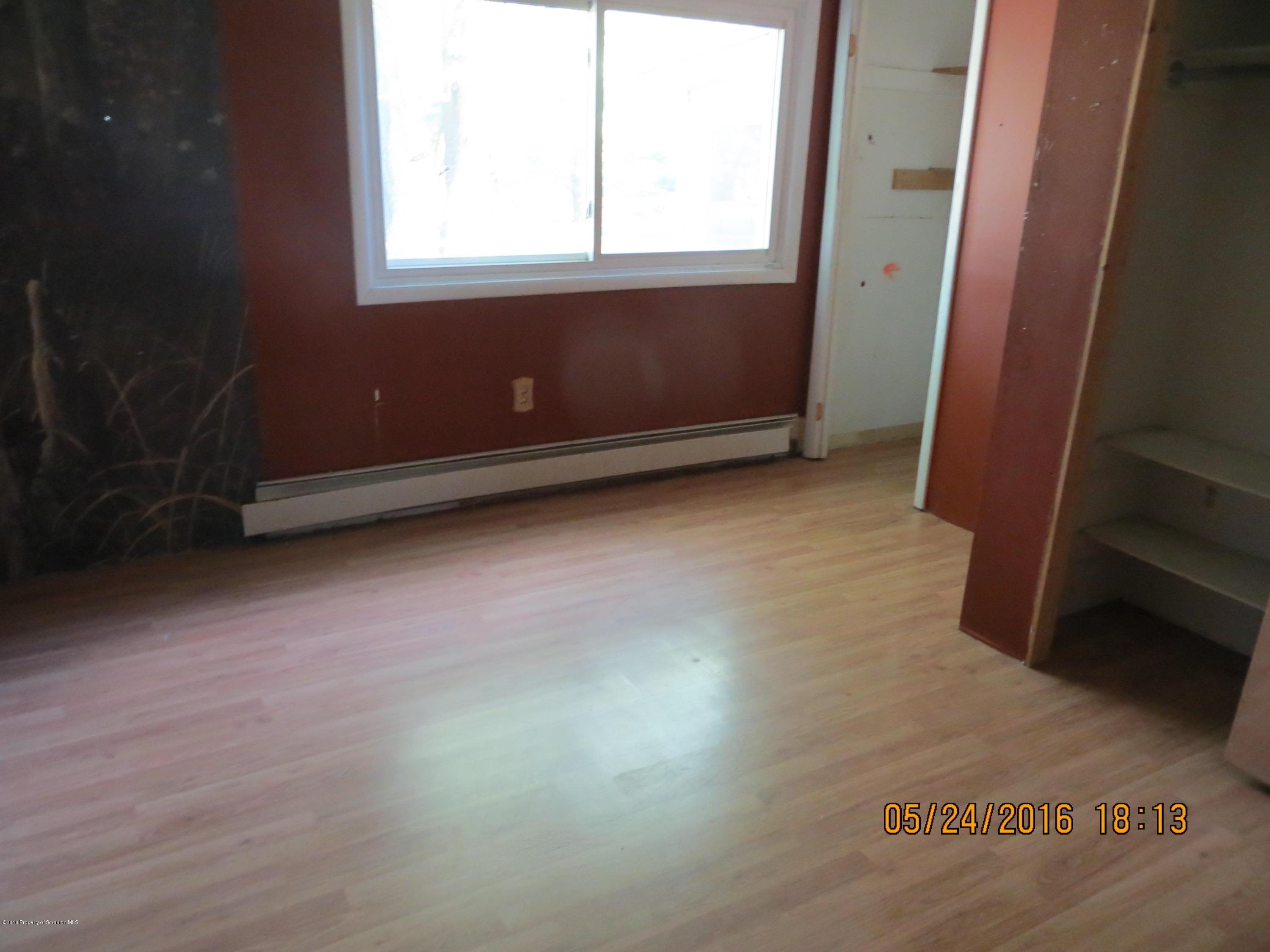 1406 Mt Cobb Road Lake Ariel, PA 18436 - Photo 8 of 16 Gallery Image 8