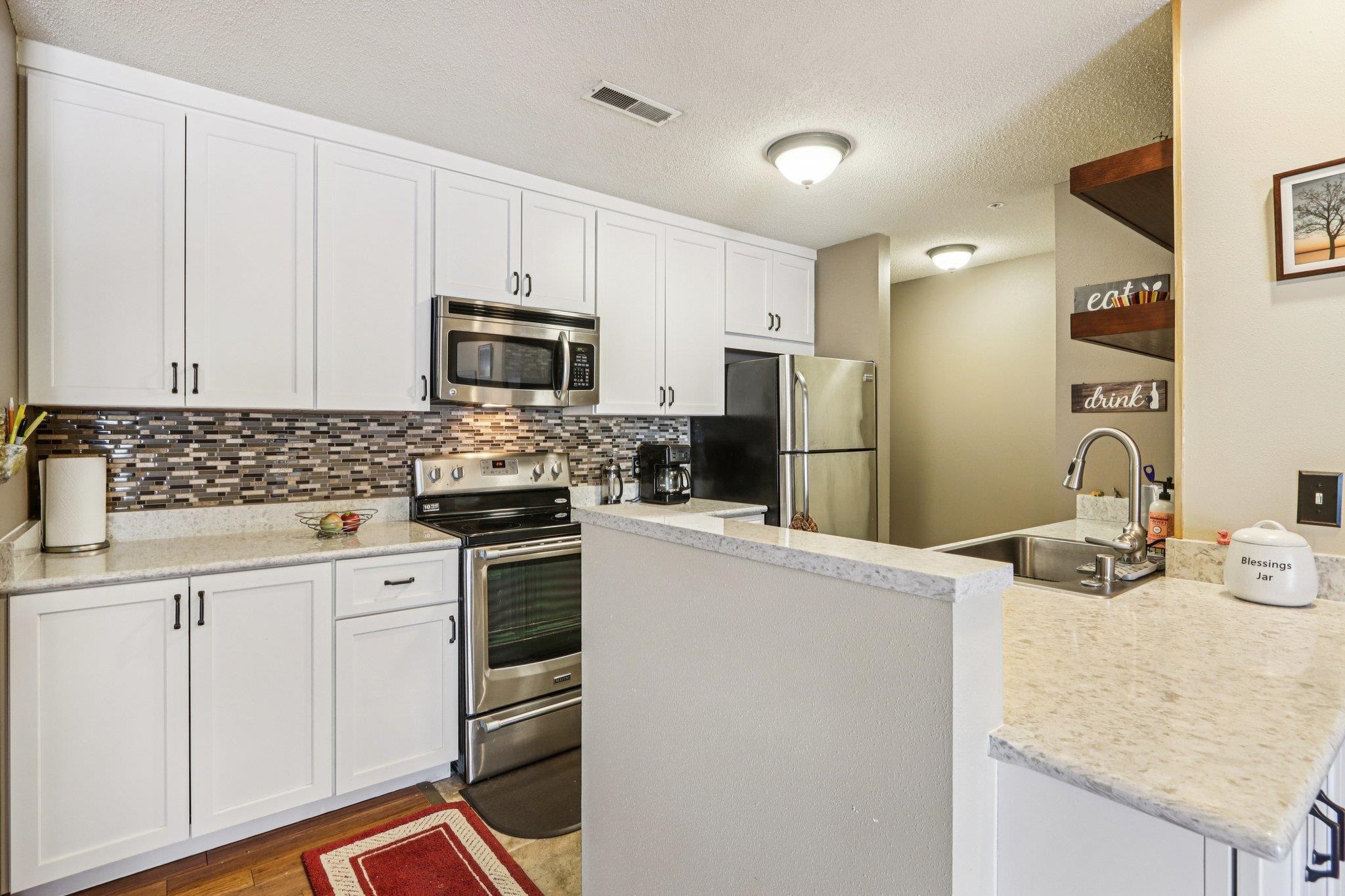 273 Kearney Way Waunakee, WI 53597 - Photo 12 of 27