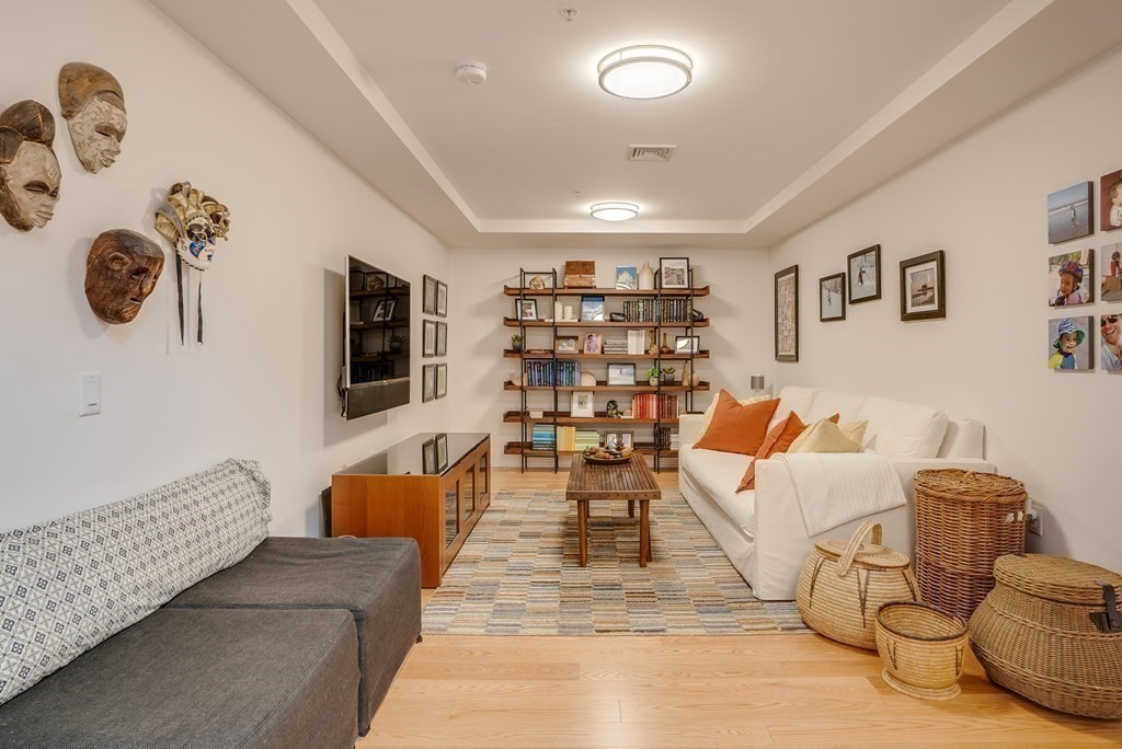 60 Merrimac Street, Unit 504 Amesbury, MA 01913 - Photo 5 of 39