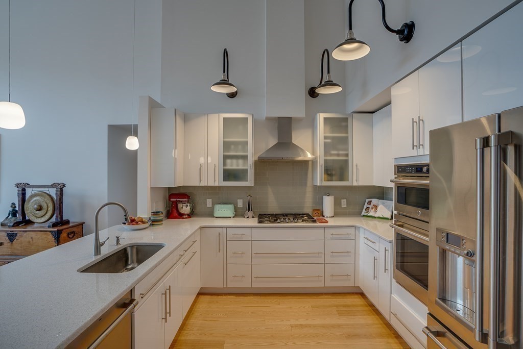 60 Merrimac Street, Unit 504 Amesbury, MA 01913 - Photo 9 of 39