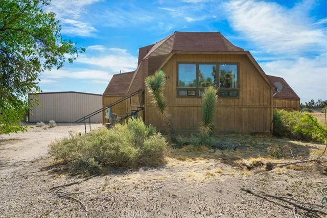 $360,000 | 10075 Monte Vista Road, Phelan, CA 92371