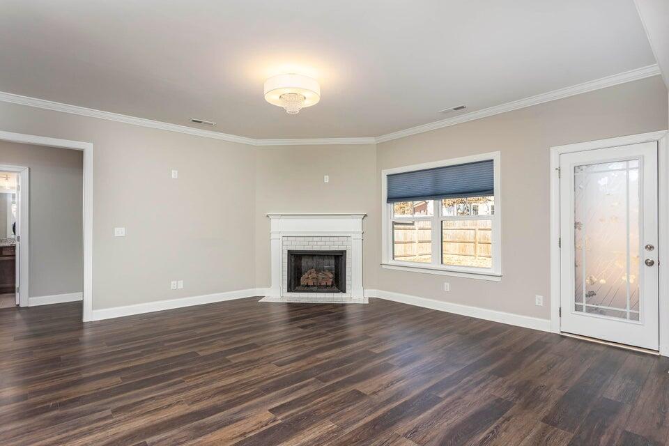 8127 Slugger Way Chattanooga, TN 37421 - Photo 3 of 52 Living Room