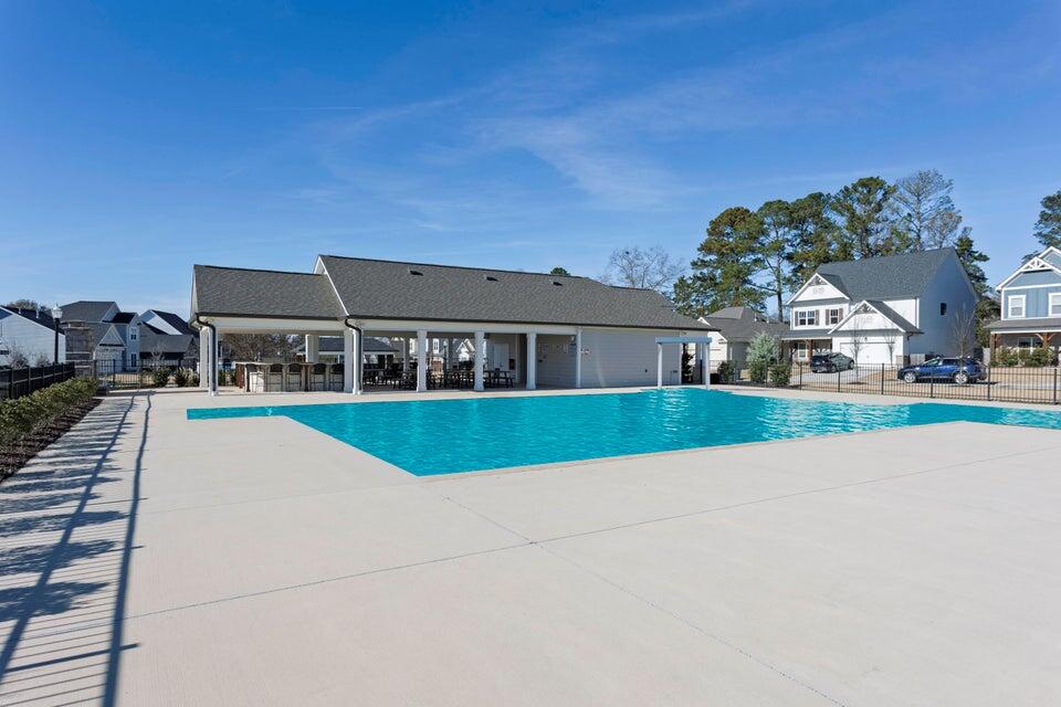 8127 Slugger Way Chattanooga, TN 37421 - Photo 47 of 52 Community Pool